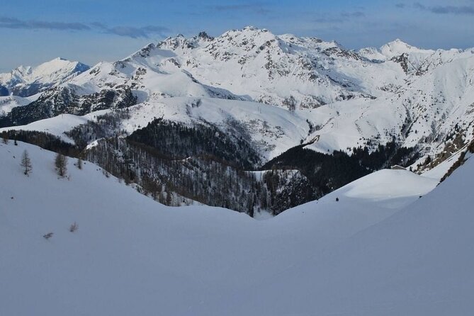 3 Hours of Snowshoeing with Alpine Guide in Val Brembana - Learning to snowshoe before setting off