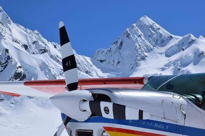 45-Minute Glacier Highlights Ski Plane Tour from Mount Cook - Why the glacier landing changes the whole flight