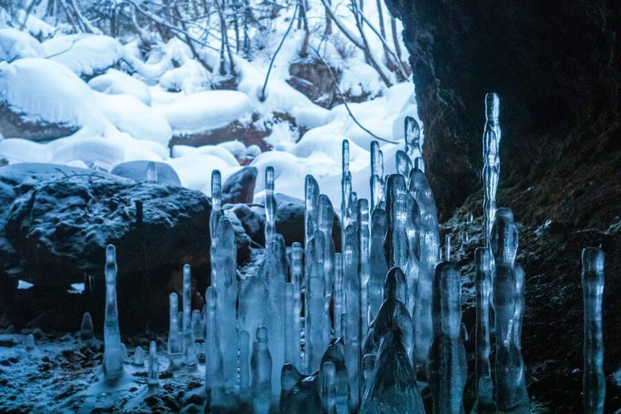 Bamboo Ice Cave: Snowshoe to see a natural phenomenon! - What the guide adds to a small-group day