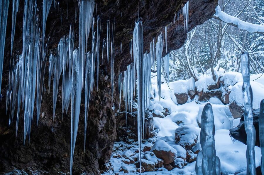 Bamboo Ice Cave: Snowshoe to see a natural phenomenon! - How much value do you get for $154?