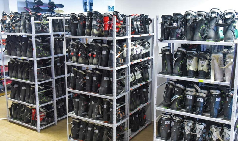 Bansko: Ski and Snowboard equipment rental - A Closer Look at the Full Day