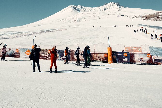 Cappadocia Full Day Erciyes Ski Tour - A practical lunch break in the cold