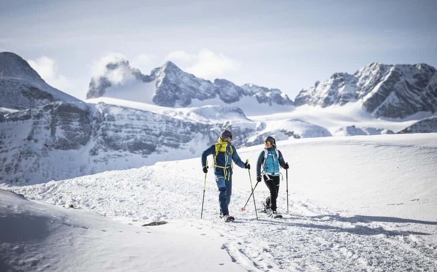 Dachstein Krippenstein: Yeti Snowshoe Ticket - Riding up to Dachstein Krippenstein
