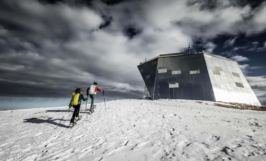 Dachstein Krippenstein: Yeti Snowshoe Ticket - Taking the gentle World Heritage Spiral