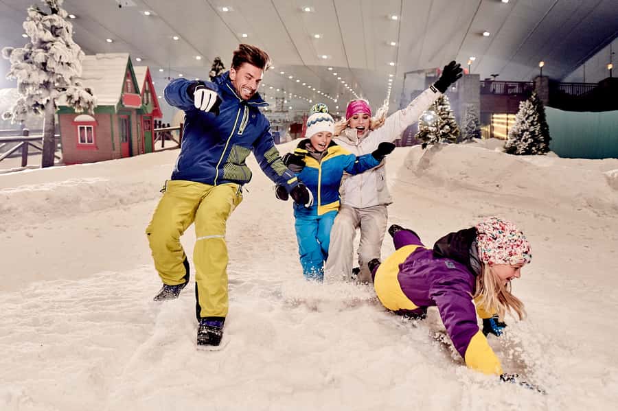Dubai: Ski Dubai Snow Park Classic Pass - Crowds, queues, and comfort