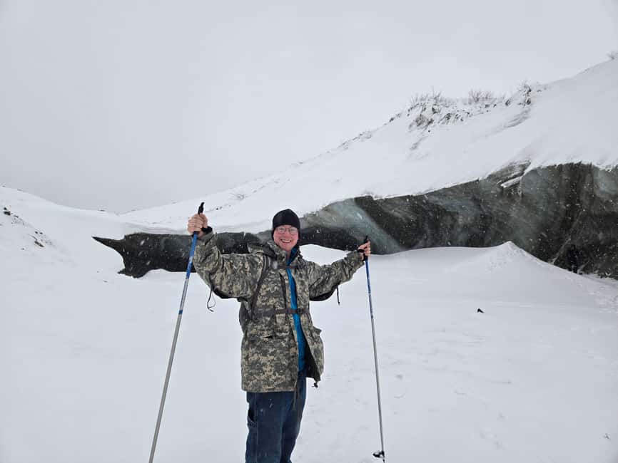 Fairbanks: Guided Snowshoe Hike to Castner Glacier Ice Cave - The 2.5-hour drive from Fairbanks
