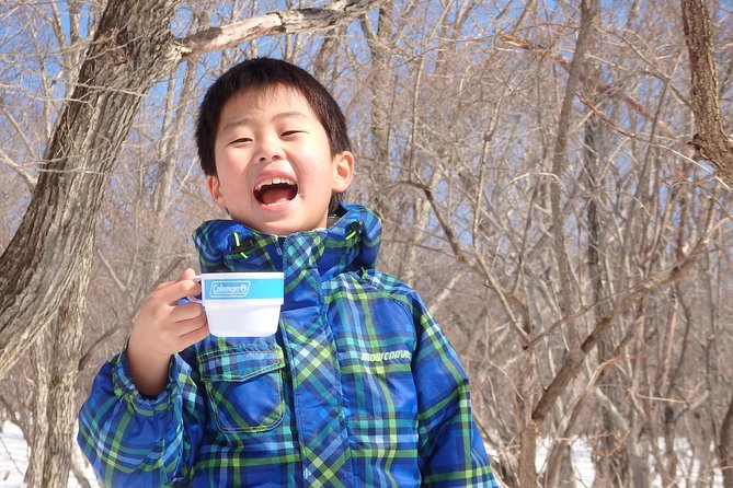First snow play & snowshoe - What to wear for comfort and safety