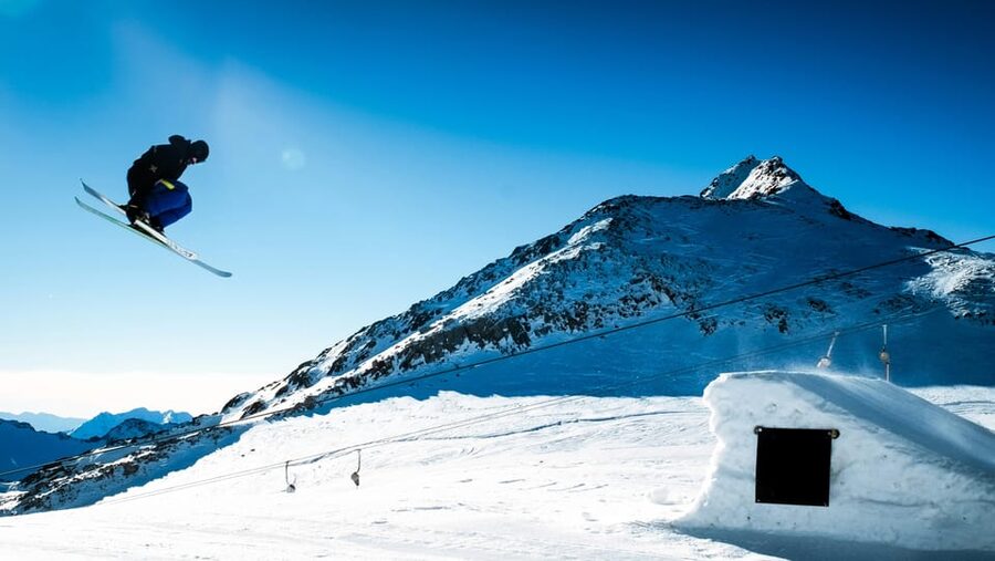 Flumserberg ski course - Meeting at Tannenheim and getting onto the slopes