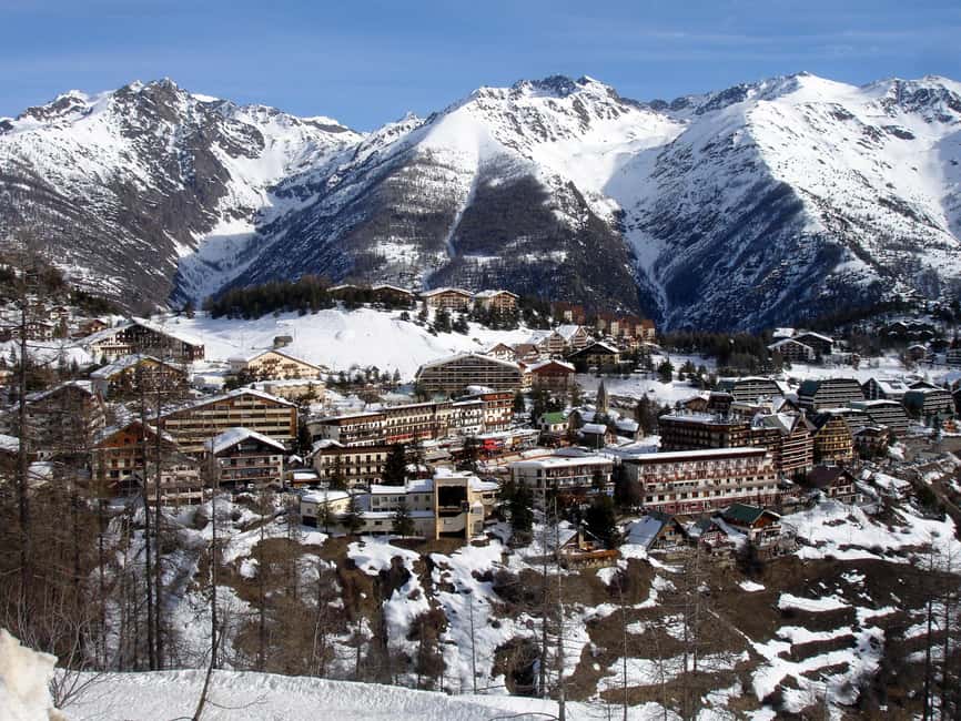 From Cannes or Nice: A Day Ski Trip in the Alps - A private day with help nearby