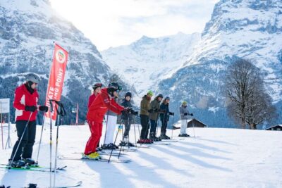 From Interlaken: 8-Hour Skiing in Grindelwald for Beginner’s
