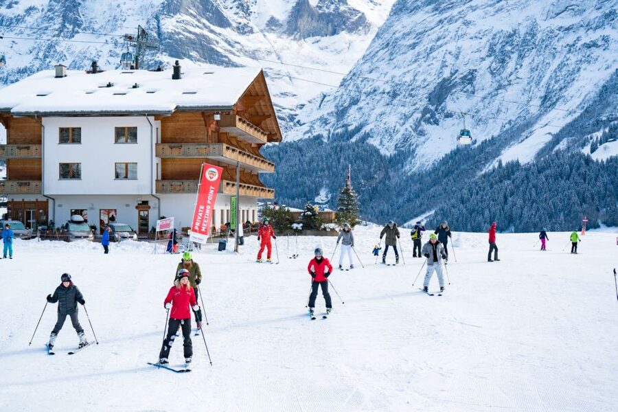 From Interlaken: 8-Hour Skiing in Grindelwald for Beginner's - What the eight-hour format is really worth
