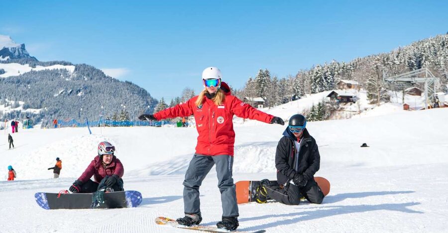 From Interlaken: Grindelwald Beginners Snowboarding Lesson - Timing, cancellations, and weather concerns