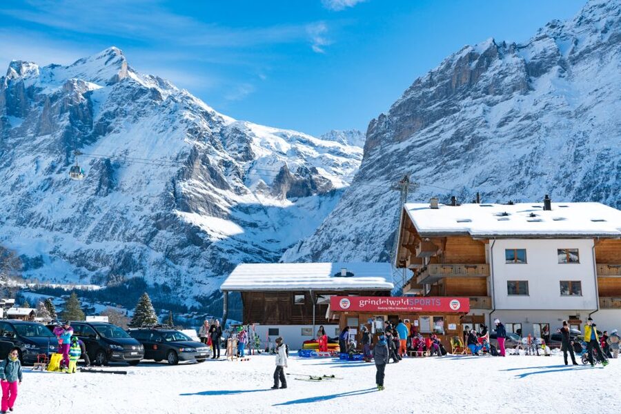 From Interlaken: Grindelwald Beginners Snowboarding Lesson - Learning on Grindelwald’s Bodmi beginner slopes