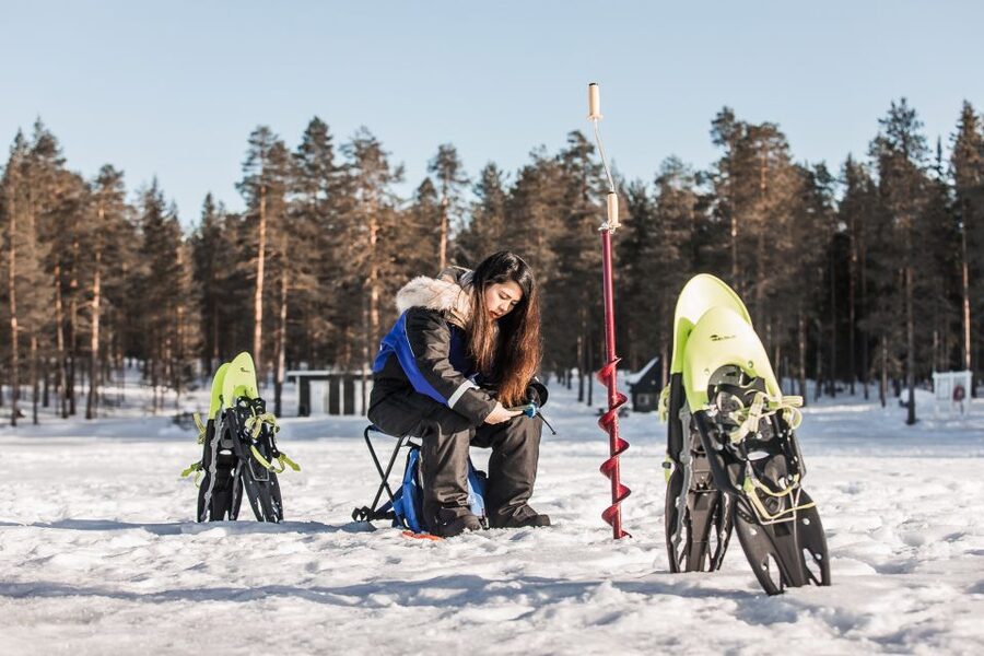 From Rovaniemi: Snowshoeing and Ice Fishing Tour - What the four hours feel like