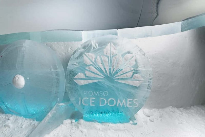 From Tromsø: Daytime Snowshoeing and Snow Park Visit - Lunch by the fire in the snow