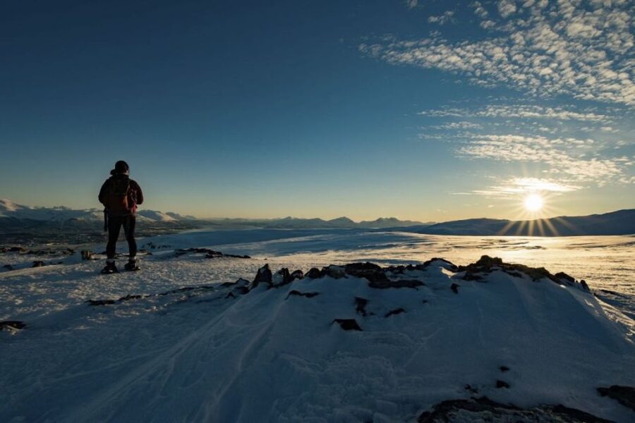From Tromsø: Snowshoe Hike in the Arctic - Getting used to snowshoes before the climb