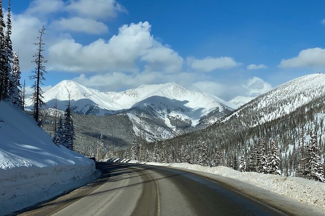 Full Day Ski Shuttle to Breckenridge - 6:15am check-in at 111 E Cimarron Street