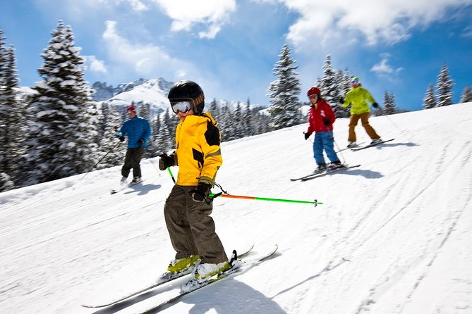 Full Day Skiing Adventure - Guides, languages, and group size