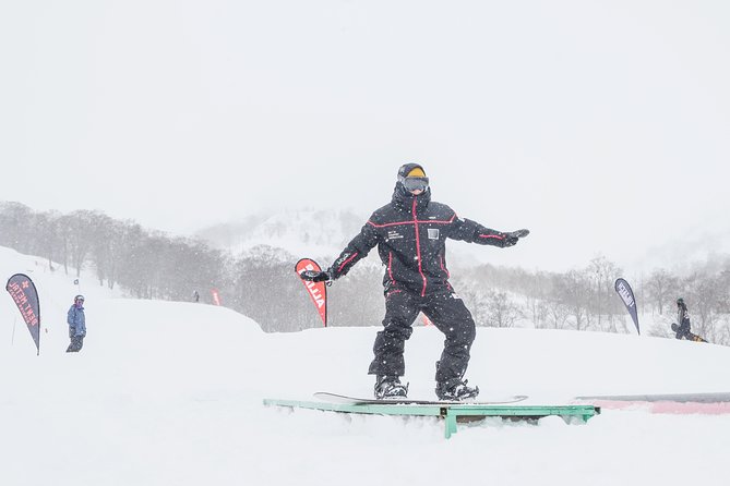 Full Day Snowboard Lesson (6 hours) - Six Hours of Coaching at Iwappara Ski Resort