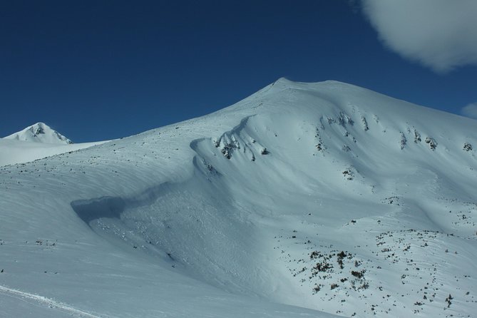 Full day Snowshoeing tour to Bezbog peak 2645 m in Pirin Mountains - The 1.5 to 2-hour climb to Bezbog Peak