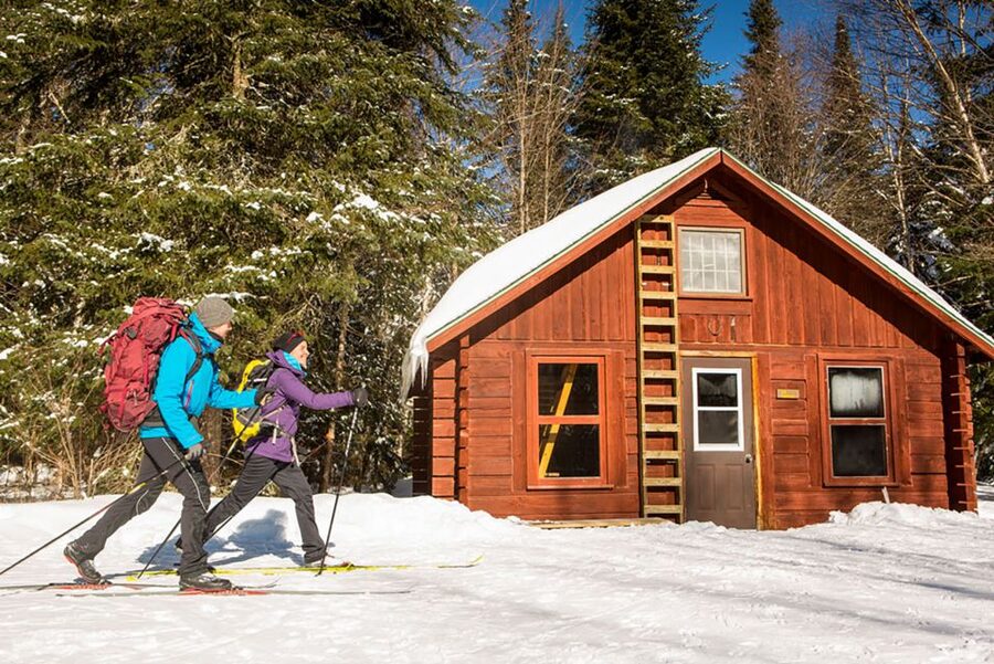 Jacques-Cartier National Park: Skiing Excursion - Getting ready at the main lodge
