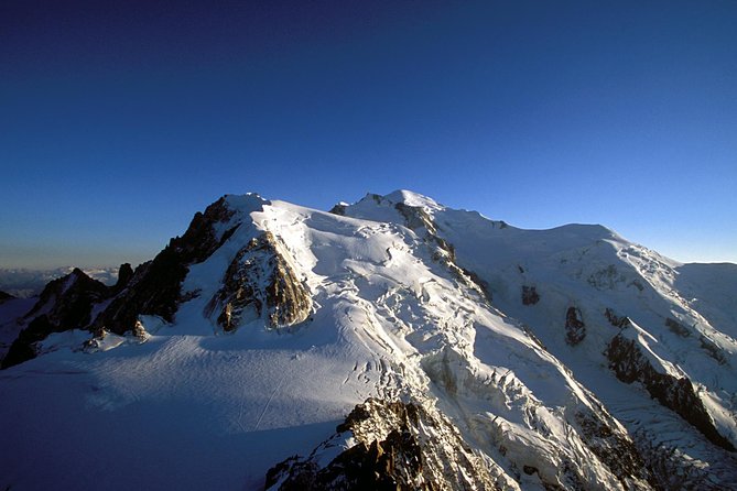 (KTG114) - Chamonix Skiing day from Geneva - Collecting skis and boots at Sport 2000