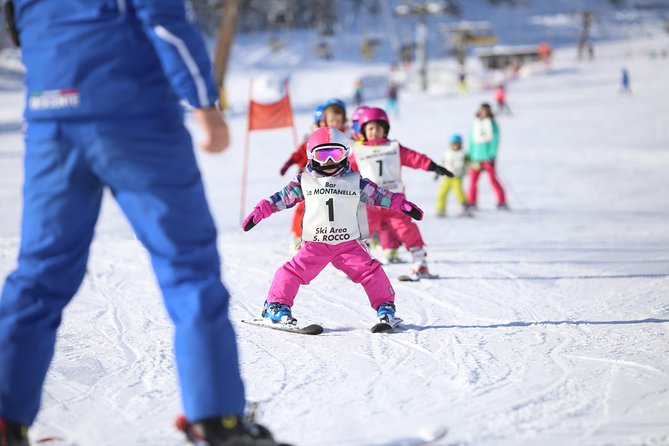 Lessons in Mini-Group - 2 hours a day - Skiing - What Sunday through Friday gives you