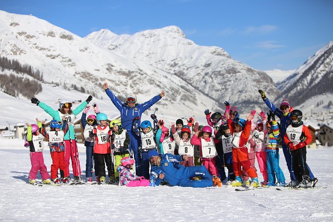 Lessons in Mini-Group - 3 hours a day - skiing - The instructor team and what to expect from them