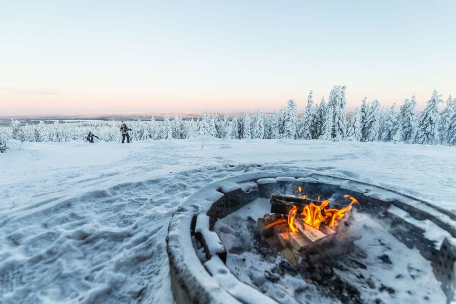 Levi: Snowshoe Adventure in the Wilderness - Why snowshoeing is a good way to see Levi