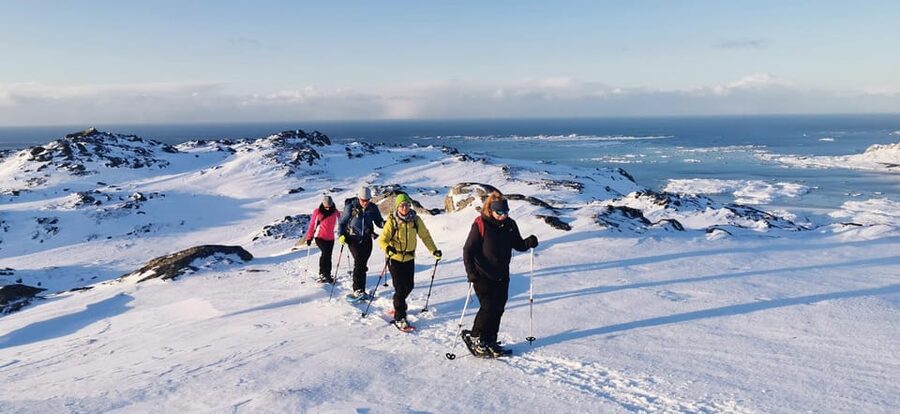 Lofoten: Half Day Snowshoe Tour - The warm drink break and Eggum’s story