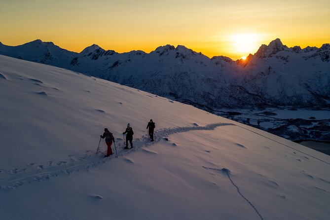 Lofoten Islands: Guided Snowshoeing Tour - Uphill version - The uphill route and possible 560-meter peak