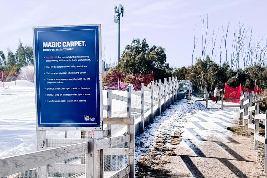 Melbourne: Lake Mountain Snow Day and Waterfalls & Chocolate - A snow day without hiring a car