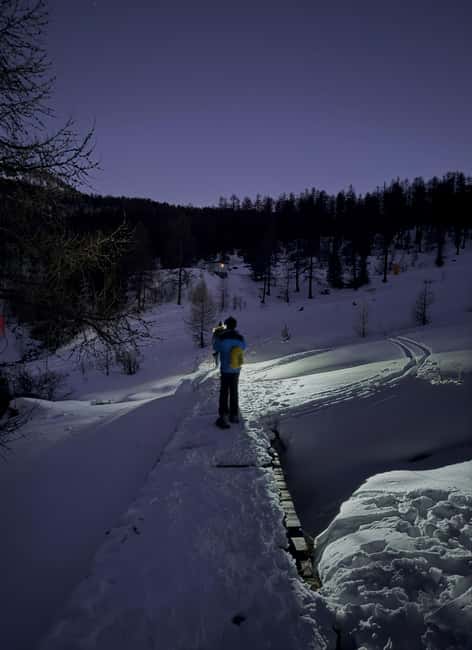 Milky Way: night snowshoe hike with a typical dinner in a mountain hut - What beginner snowshoeing actually feels like