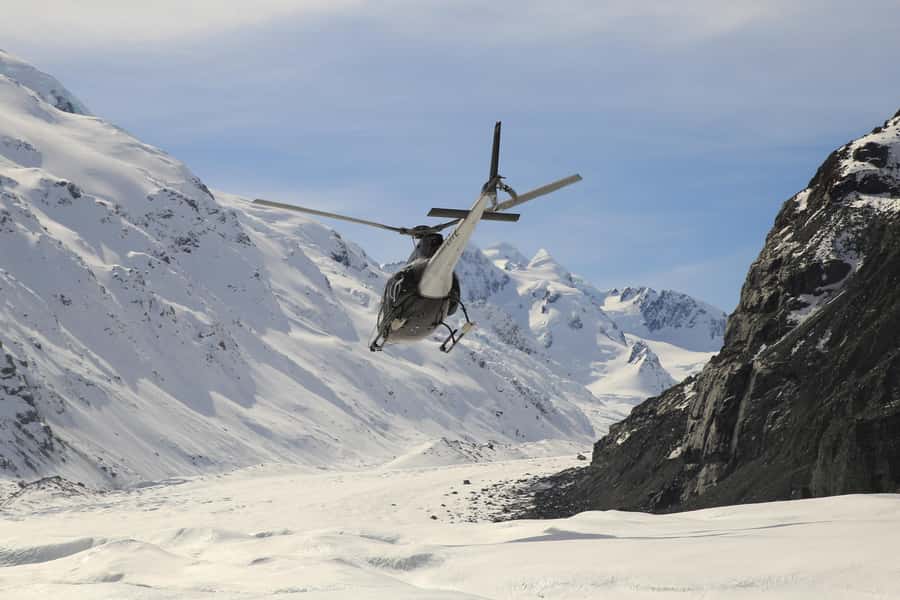 Mount Cook: Ski Plane and Helicopter Glacier Combo Flight - Who will enjoy this most?