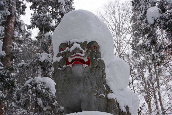Nagano Snowshoe Hiking Tour - Walking Beneath the 400-Year-Old Cedar Trees