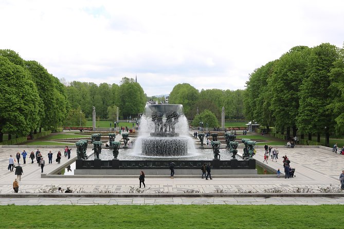 Oslo Panorama Tour with Holmenkollen Ski Jump and Vigeland Park - What the guides add
