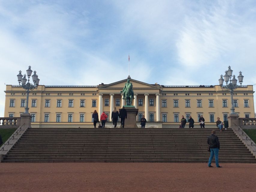 Oslo: Sightseeing with Holmenkollen Ski Jump & Vigeland Park - Who will enjoy this tour most