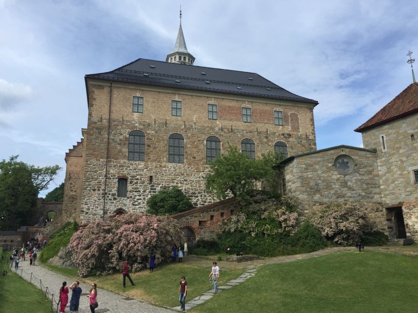 Oslo: Sightseeing with Holmenkollen Ski Jump & Vigeland Park - How to get the most from the three hours