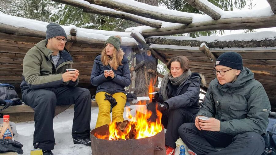 Oslo: Wilderness Skiing Tour with Lunch by the Fire - From Oslo streets to Østmarka snow