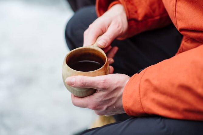 Premium Snowshoeing in Pyhä-Luosto National Park - The bonfire meal is part of the Finnish lesson