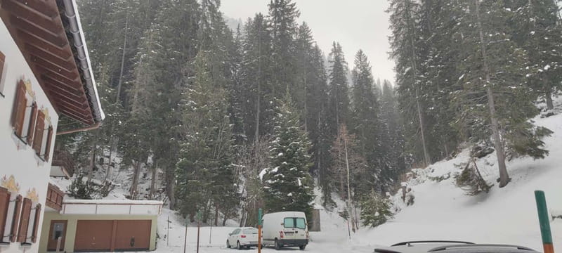 Private Andorra or Pyrinees Ski / Snowboard Tour Day trip - The early Barcelona departure
