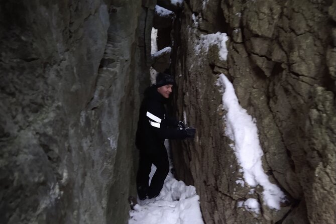 Private Nottawasaga Bluffs Caves Snowshoe, Collingwood/Creemore - Nottawasaga or Singhampton?