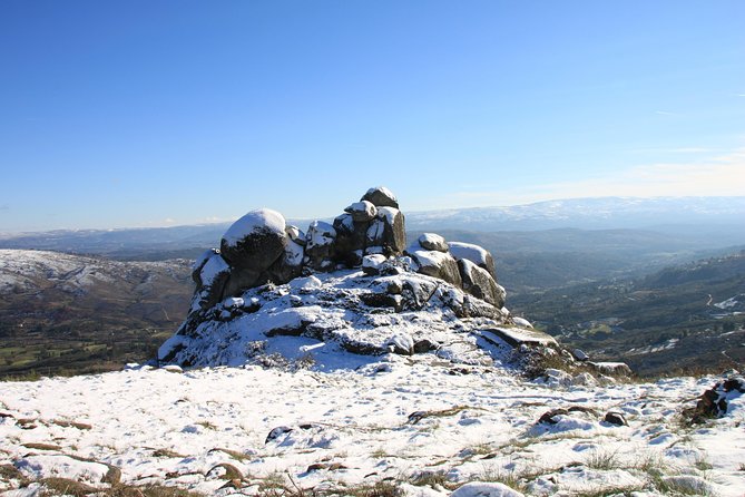 Private Serra da Estrela Gastronomy & Snow Tour from Porto - Lagoa Comprida and the optional walk to Covão dos Conchos