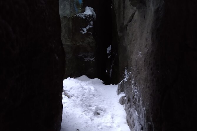 Private Singhampton Caves Snowshoe, Collingwood/Blue Mountain - Hot chocolate before the return walk