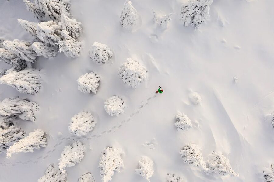 Rovaniemi: Hiking and Snowshoeing Adventure in Lapland - Blueberry juice, gingerbread, and the finish