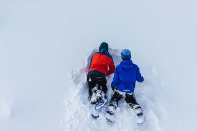 Rovaniemi: Snowshoeing Tour with Wild Lunch and Hotel Pickup