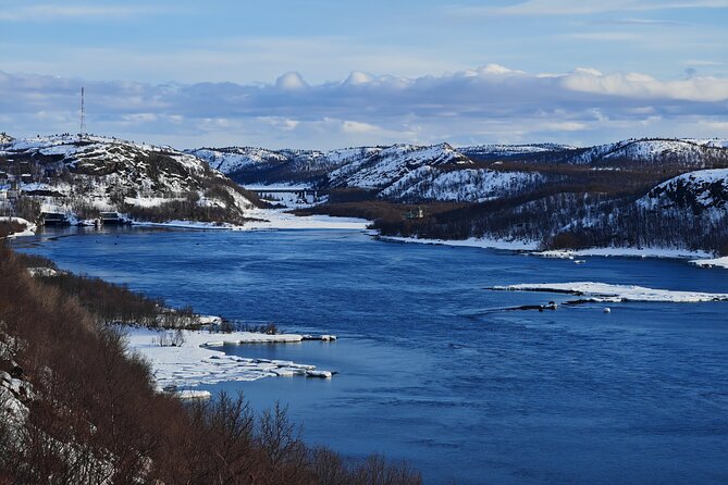 Russian Border Snowshoe Hike - The 3 Kilometer Loop Through Arctic Forest
