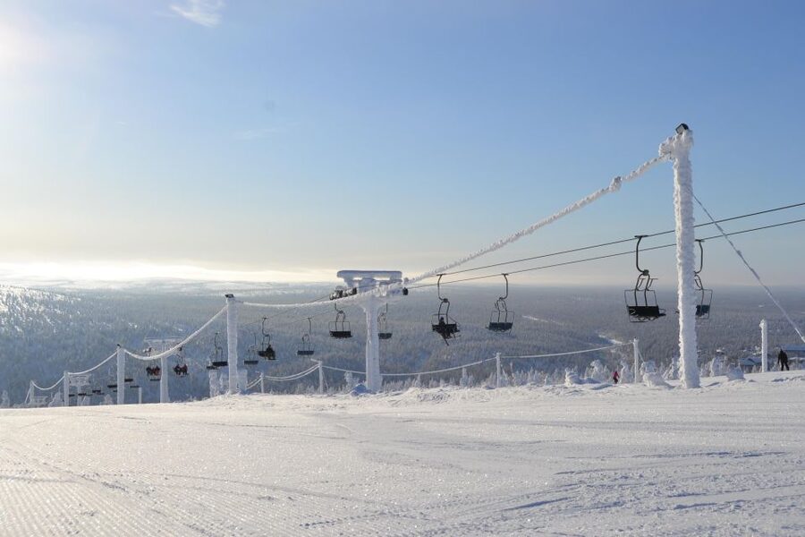 Saariselkä: Easy Ski Day Package - Your first steps on Saariselkä snow