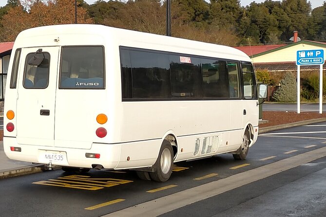 Shuttle Park n Ride to Whakapapa Ski fields - Reaching Whakapapa through volcanic country