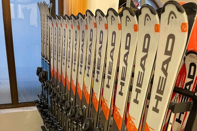 Ski and snowboard equipment in Bansko,Bulgaria - Key points before you book